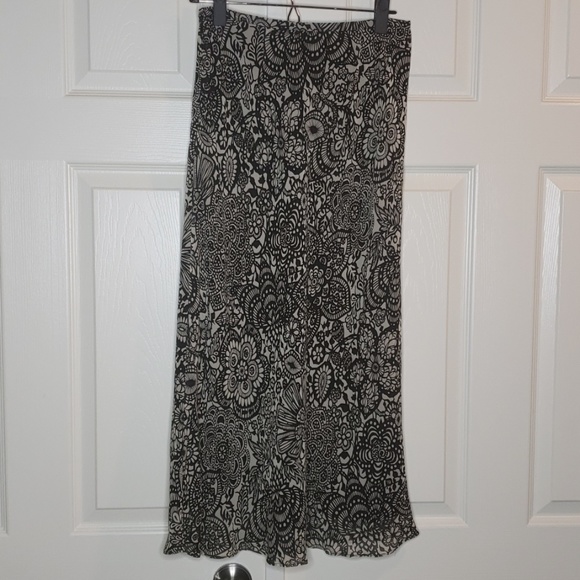 Ann Taylor Petite Silk Patterned Lined Skirt - Picture 3 of 5